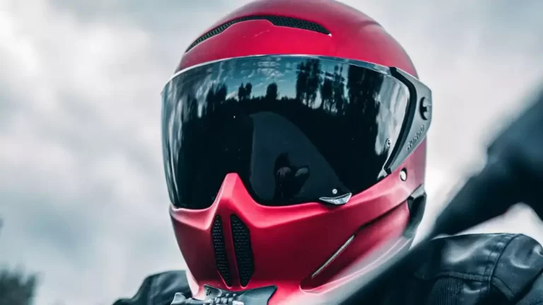Motorcycle Helmet Visors: Clear Visor vs Smoke Visor vs Mirror Visor